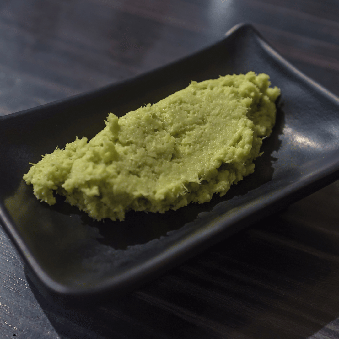 Sıkma wasabi nedir, acı mıdır ve nerelerde kullanılır? Sushi dışında et, salata ve sandviç tariflerine lezzet katan wasabi hakkında tüm detaylar burada.